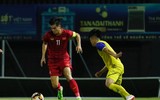 [ẢNH] Từ trên khán đài, thầy Park chỉ đạo U23 Việt Nam đá tập