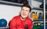 [ẢNH] Harry Maguire phấn khởi khoác lên mình màu áo M.U