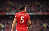 [ẢNH] 3 tân binh Maguire, Wan-Bissaka và James khiến fan M.U 