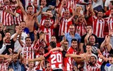 [ẢNH] Tân binh Barca ôm mặt thất vọng khi thua đau trận mở màn La Liga
