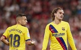 [ẢNH] Tân binh Barca ôm mặt thất vọng khi thua đau trận mở màn La Liga