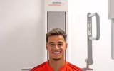 [ẢNH] Coutinho hớn hở ra mắt Bayern, lấy số áo tuyệt đẹp Robben để lại