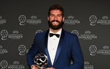 [ẢNH] Ronaldo sành điệu đi nhận giải, để rồi... ra về tay trắng