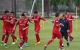 [ẢNH] Gạt mọi âu lo, tuyển Việt Nam cười 'thả phanh' trước đại chiến với Thái Lan