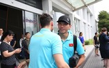 [ẢNH] ĐT Việt Nam bịn rịn chia tay nhau ở Thái Lan