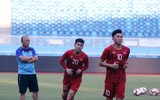 [ẢNH] HLV Park vui vẻ gặp lại thầy cũ Guus Hiddink, sẵn sàng đấu U22 Trung Quốc
