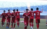 [ẢNH] HLV Park vui vẻ gặp lại thầy cũ Guus Hiddink, sẵn sàng đấu U22 Trung Quốc