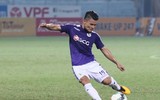 [ẢNH] CĐV Hà Nội làm gì khi không được vào sân Hàng Đẫy xem bóng đá?