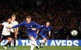 [ẢNH] ĐKVĐ Liverpool, Chelsea thua sốc vòng mở màn Champions League