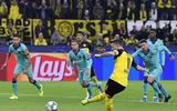 [ẢNH] ĐKVĐ Liverpool, Chelsea thua sốc vòng mở màn Champions League