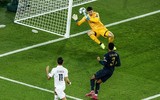 [ẢNH] Hazard lu mờ trước Di Maria, Real Madrid thua tan tác ở PSG