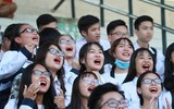 [ẢNH] Cổ động viên - tài sản vô giá của giải bóng đá học sinh THPT Hà Nội