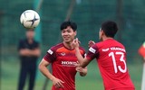 [ẢNH] Tạm thoát nỗi buồn ở Bỉ, Công Phượng vui vẻ tập cùng ĐT Việt Nam