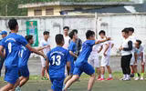 [ẢNH] THPT Nguyễn Thị Minh Khai và THPT Chuyên Nguyễn Huệ đoạt vé sớm