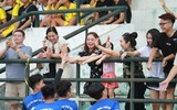 [ẢNH] Những khoảnh khắc độc đáo và đáng yêu ở giải bóng đá học sinh Hà Nội