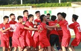[ẢNH] Cầu thủ Đại Mỗ bật khóc sau trận thua á quân THPT Phùng Khắc Khoan
