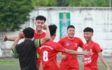 [ẢNH] Cầu thủ Đại Mỗ bật khóc sau trận thua á quân THPT Phùng Khắc Khoan