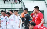[ẢNH] Cầu thủ Đại Mỗ bật khóc sau trận thua á quân THPT Phùng Khắc Khoan