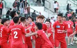 [ẢNH] Cầu thủ Đại Mỗ bật khóc sau trận thua á quân THPT Phùng Khắc Khoan