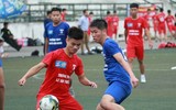 [ẢNH] CĐV Lê Văn Thiêm máu lửa phủ xanh khán đài sân Tây Hồ