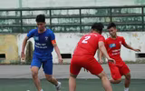 [ẢNH] CĐV Lê Văn Thiêm máu lửa phủ xanh khán đài sân Tây Hồ