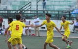 [ẢNH] Cầu thủ THPT Kim Liên bật khóc sau trận thua trước trường Vân Tảo