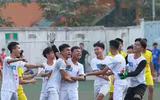 [ẢNH] Cầu thủ THPT Kim Liên bật khóc sau trận thua trước trường Vân Tảo