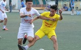 [ẢNH] Cầu thủ THPT Kim Liên bật khóc sau trận thua trước trường Vân Tảo