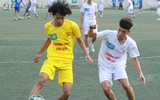 [ẢNH] Cầu thủ THPT Kim Liên bật khóc sau trận thua trước trường Vân Tảo