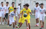 [ẢNH] Cầu thủ THPT Kim Liên bật khóc sau trận thua trước trường Vân Tảo
