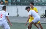 [ẢNH] Cầu thủ THPT Kim Liên bật khóc sau trận thua trước trường Vân Tảo