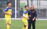 [ẢNH] Công Phượng, Văn Hậu dự bị ở châu Âu: Không phải vấn đề với thầy Park!