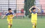 [ẢNH] Công Phượng, Văn Hậu dự bị ở châu Âu: Không phải vấn đề với thầy Park!
