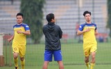 [ẢNH] Công Phượng, Văn Hậu dự bị ở châu Âu: Không phải vấn đề với thầy Park!