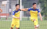 [ẢNH] Công Phượng, Văn Hậu dự bị ở châu Âu: Không phải vấn đề với thầy Park!