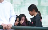 [ẢNH] CĐV nữ khóc 'cạn nước mắt' khi nhìn THPT Xuân Mai dừng bước