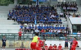 [ẢNH] CĐV nữ khóc 'cạn nước mắt' khi nhìn THPT Xuân Mai dừng bước