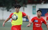 [ẢNH] Thủ môn cản 3 quả pen, THPT Lê Văn Thiêm nghẹt thở vào bán kết