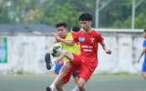 [ẢNH] Thủ môn cản 3 quả pen, THPT Lê Văn Thiêm nghẹt thở vào bán kết