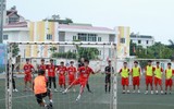[ẢNH] Thủ môn cản 3 quả pen, THPT Lê Văn Thiêm nghẹt thở vào bán kết