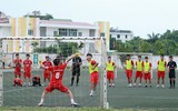 [ẢNH] Thủ môn cản 3 quả pen, THPT Lê Văn Thiêm nghẹt thở vào bán kết