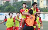 [ẢNH] Thủ môn cản 3 quả pen, THPT Lê Văn Thiêm nghẹt thở vào bán kết