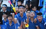 [ẢNH] Vào chung kết, CĐV vỡ òa sung sướng, cầu thủ THPT Lê Văn Thiêm bật khóc