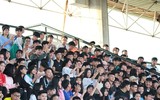 [ẢNH] Vào chung kết, CĐV vỡ òa sung sướng, cầu thủ THPT Lê Văn Thiêm bật khóc
