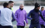 [ẢNH] Vừa đến Tottenham, Mourinho lao ngay vào công việc