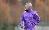 [ẢNH] Vừa đến Tottenham, Mourinho lao ngay vào công việc
