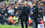 [ẢNH] Muôn sắc thái của HLV Mourinho trong màn ra mắt thắng hú vía cùng Tottenham