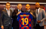 [ẢNH] Tiền đạo tân binh ra mắt Barca trong cảnh đìu hiu