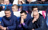 [ẢNH] Jose Mourinho cười bí hiểm khi lần thứ hai thua học trò cũ Frank Lampard
