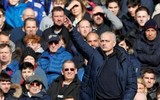 [ẢNH] Jose Mourinho cười bí hiểm khi lần thứ hai thua học trò cũ Frank Lampard